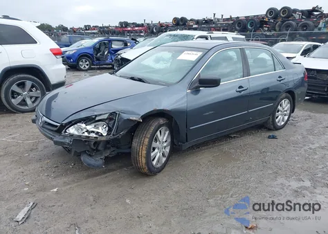 2007 Honda Accord 3.0 Ex z USA, uszkodzony, nr VIN 1HGCM66527A089552